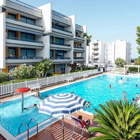 La Hotel 3*