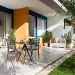 La 3*
