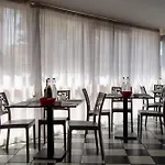La Hotel 3*