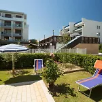 La Hotel 3*