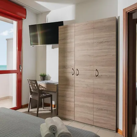 Club La 3* Мартинсикуро