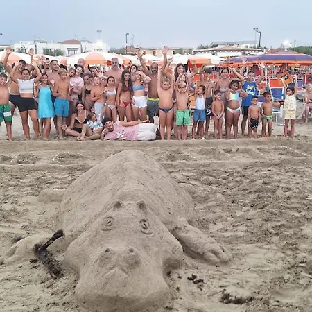 Club La 3* Мартинсикуро