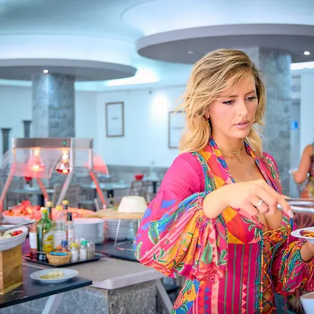 Отель Club La Мартинсикуро