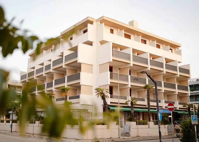 Club La 3* מרטינסיקורו